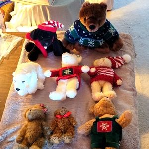 8 Christmas teddy bears including one Boyd's Bear 9 inches tall